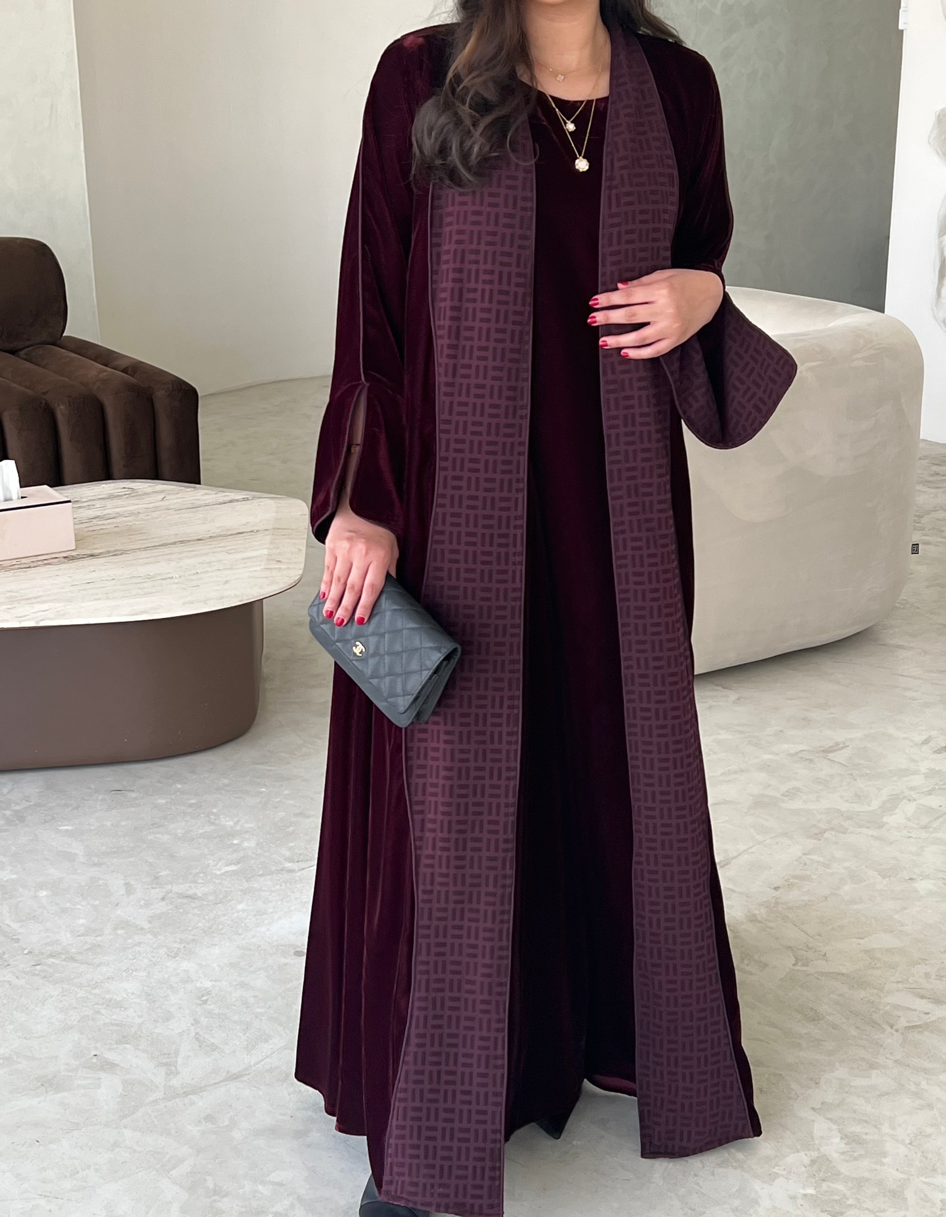 DN206 - VELVET ABAYA