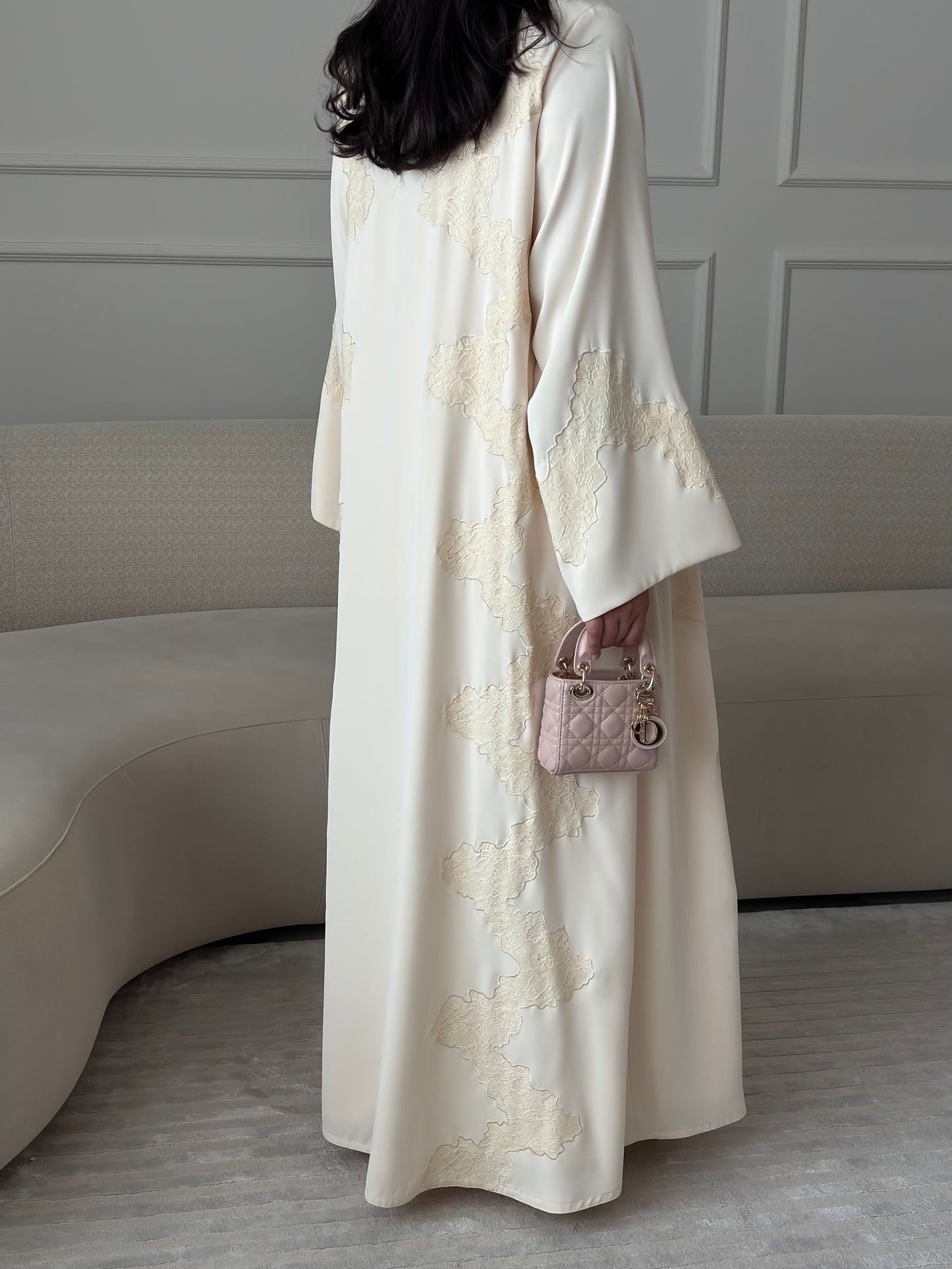 DN287 - LACE ABAYA
