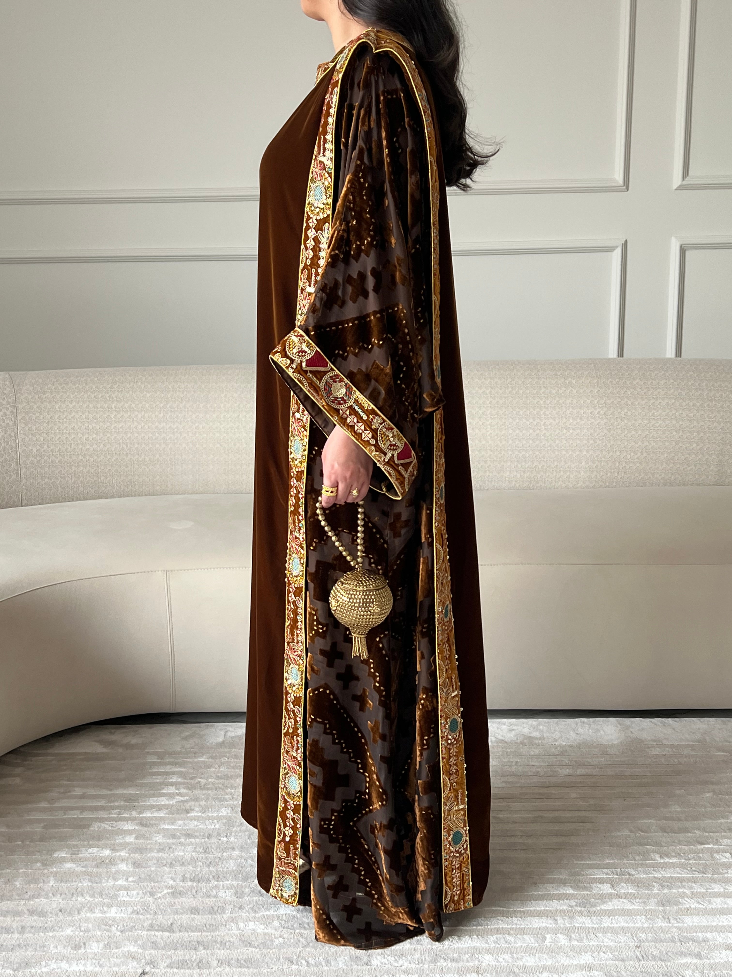 DN247 - VELVET EMBROIDERY