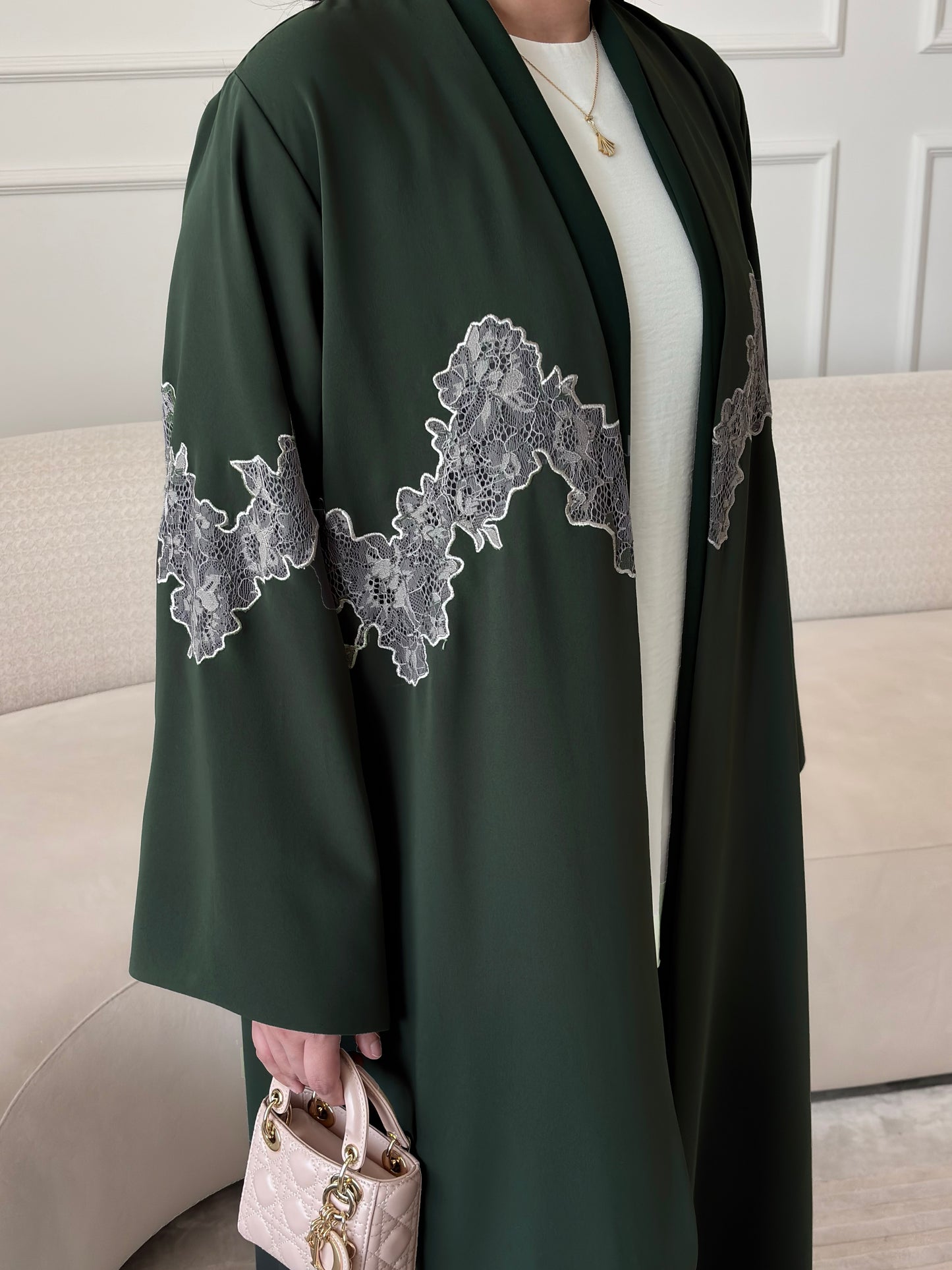 DN282 - LACE ABAYA