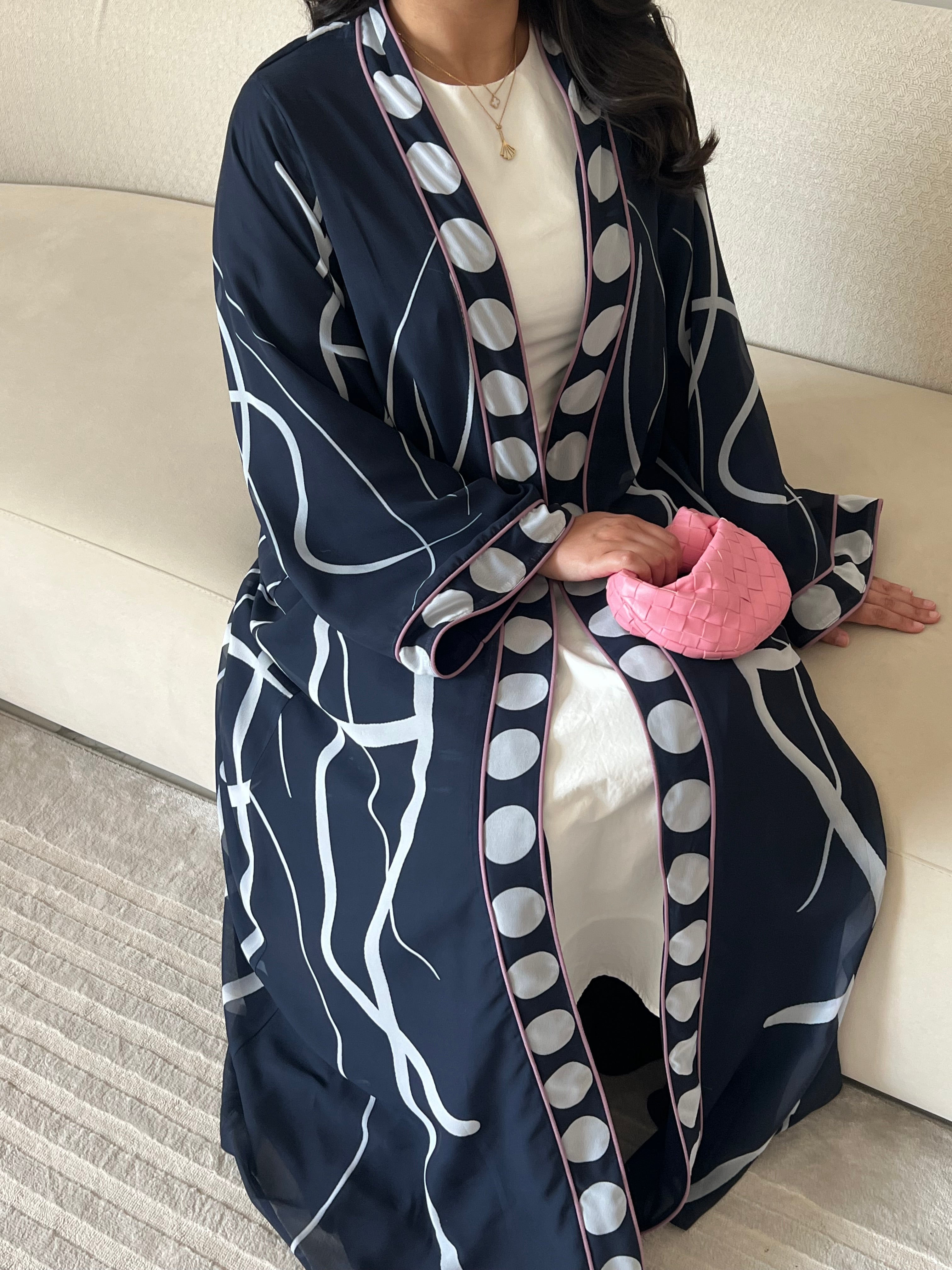 DN265 - POLKA DOT ABAYA