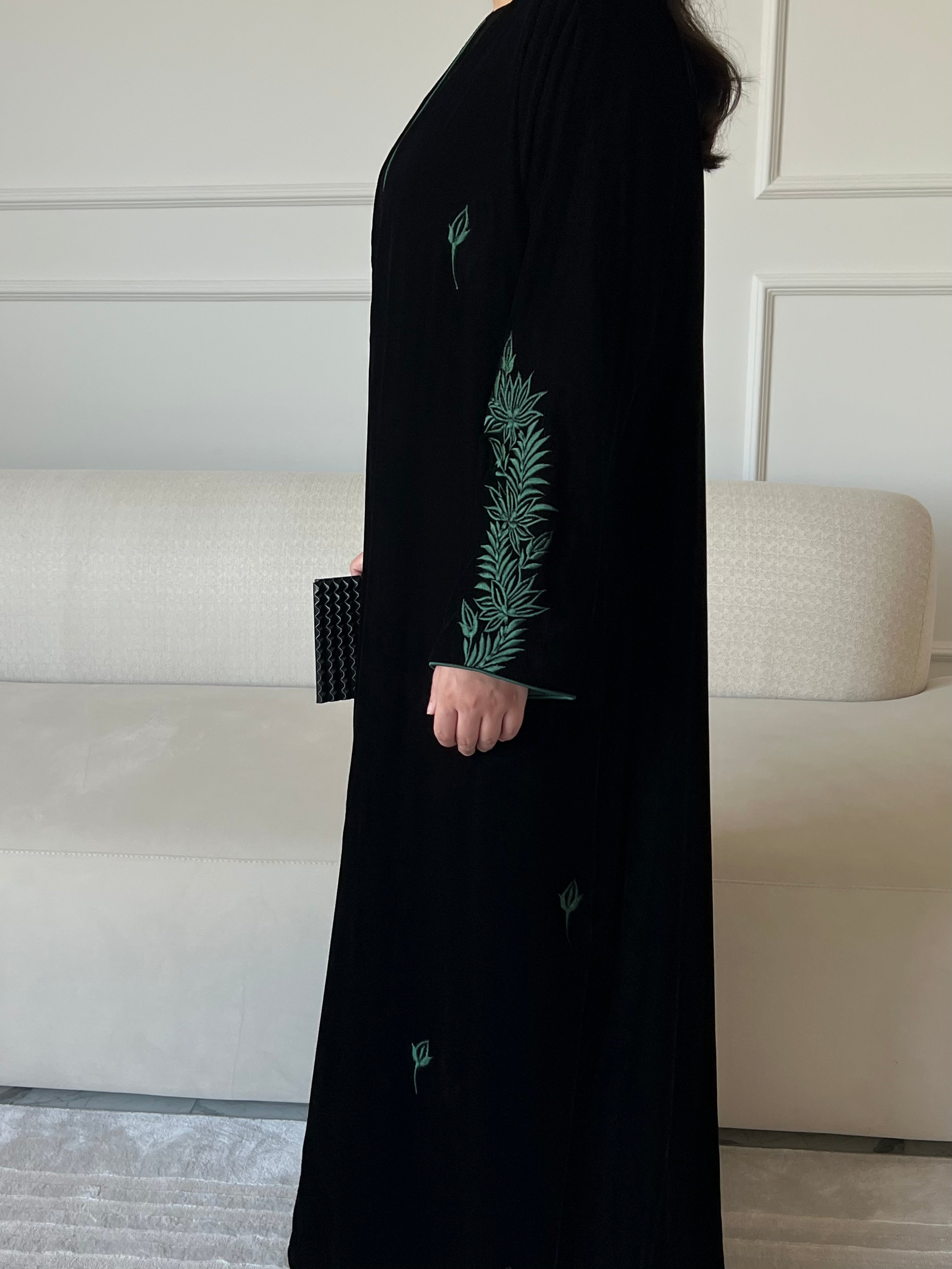 DN218 - VELVET EMBROIDERY