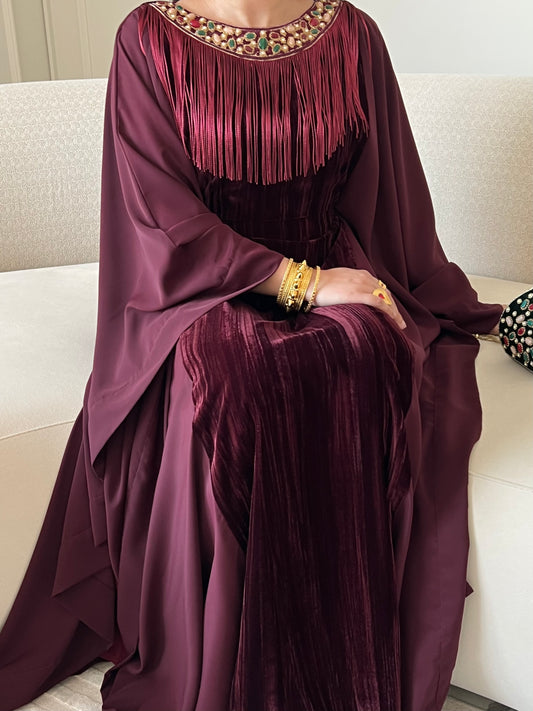 DN243 - STONE TASSEL