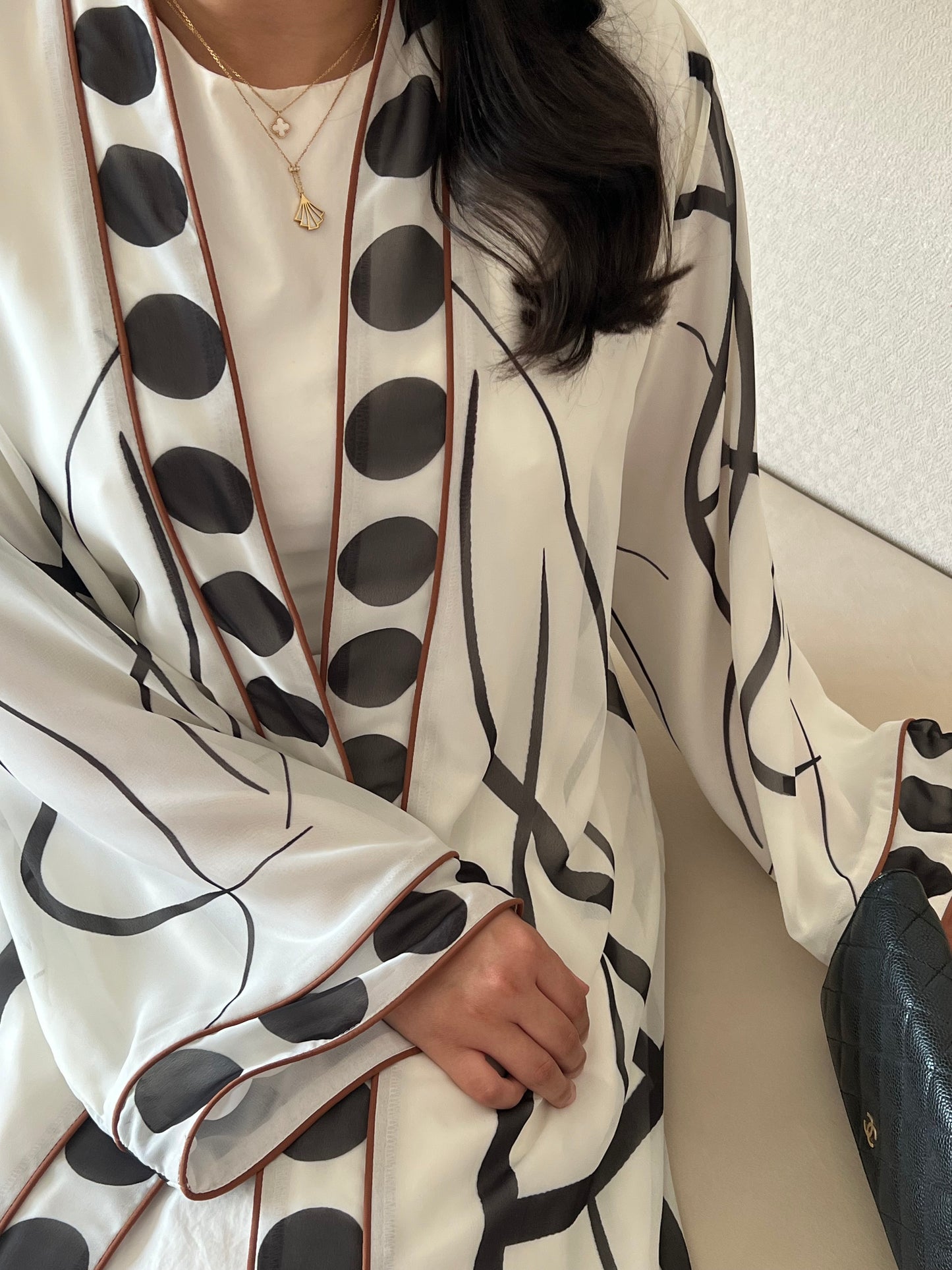 DN264 - POLKA DOT ABAYA