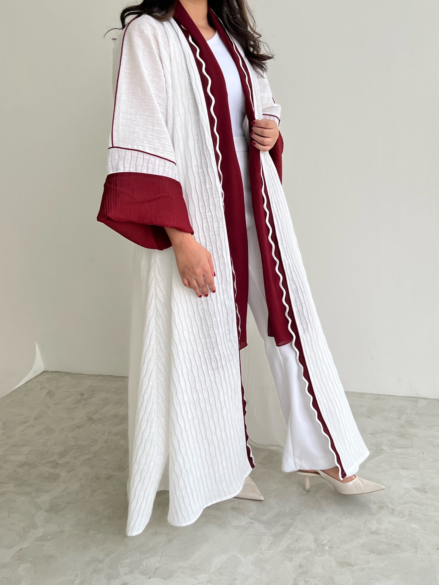 DN047 - WAVES ABAYA