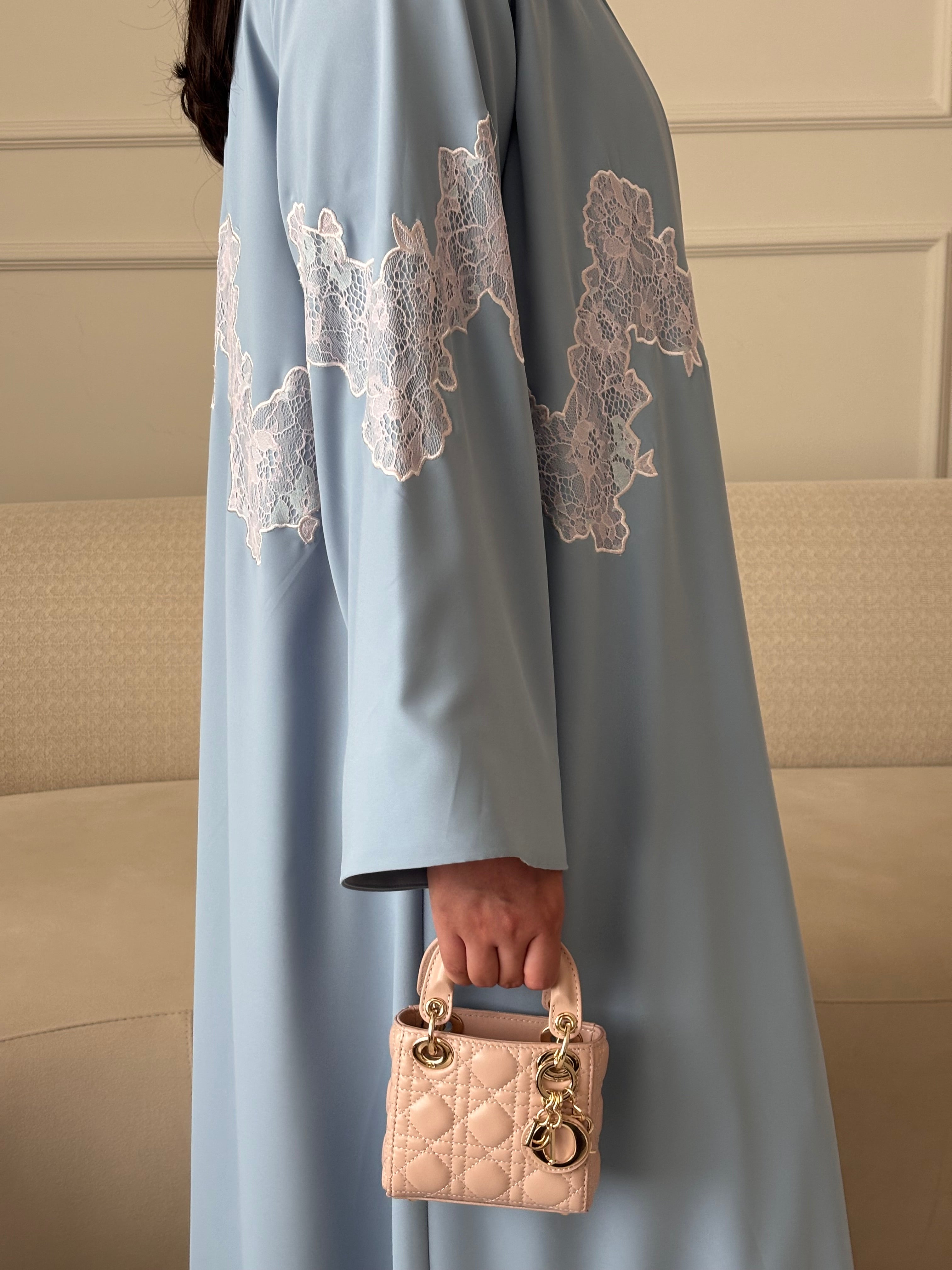 DN279 - LACE ABAYA
