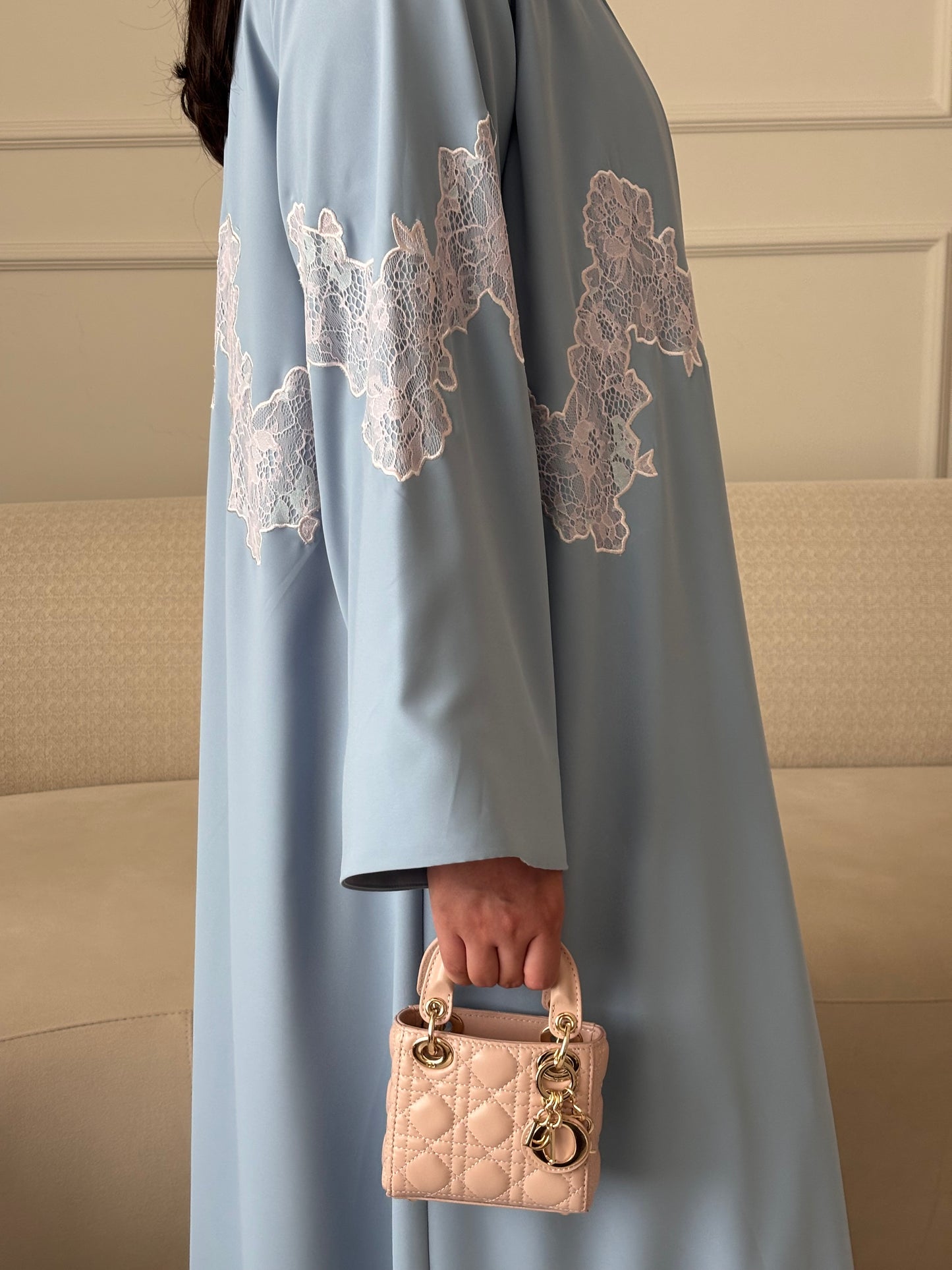 DN279 - LACE ABAYA