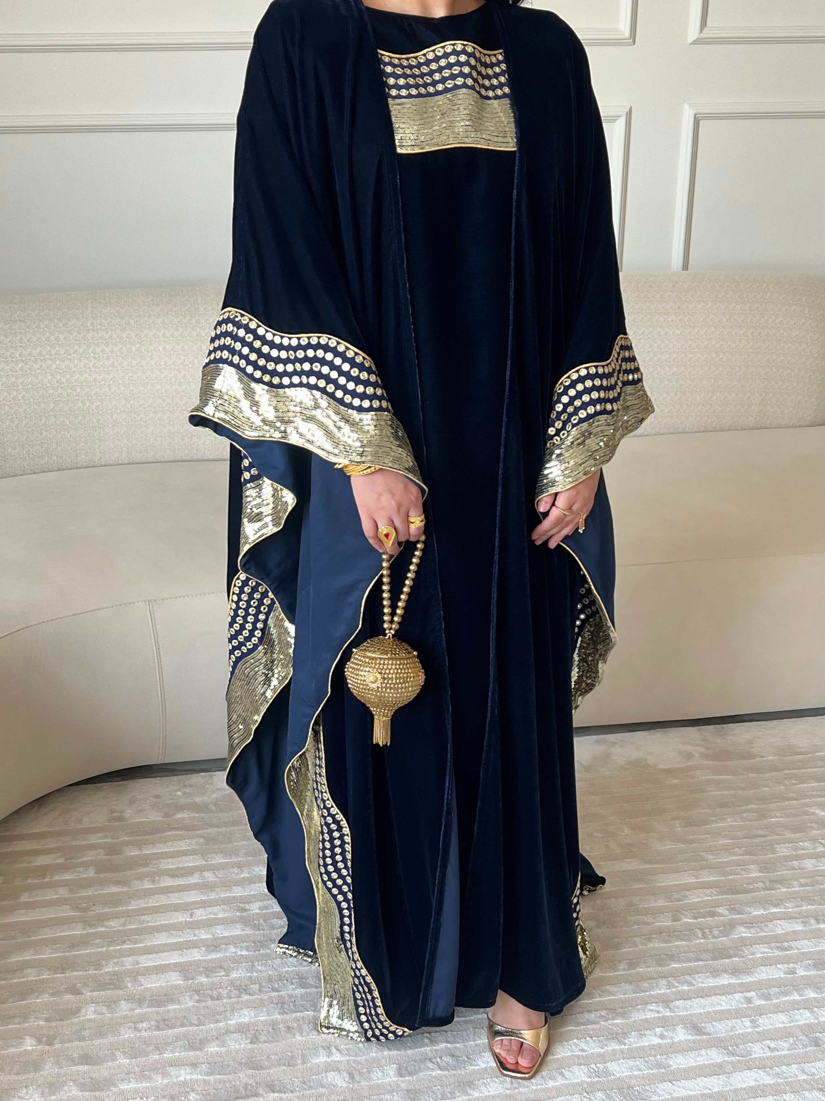 DN230 - VELVET WAVES SET