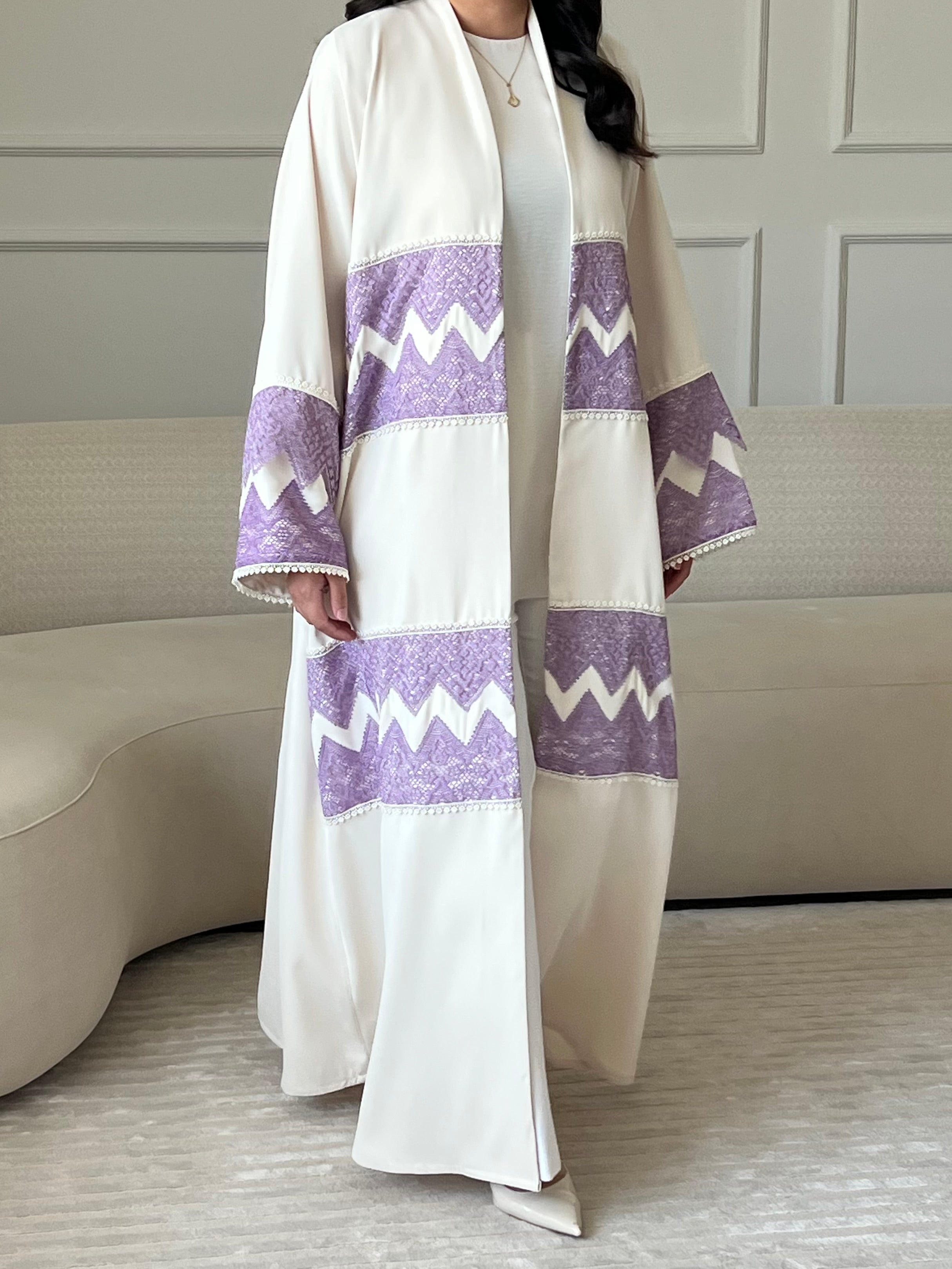 DN268 - LACE ABAYA