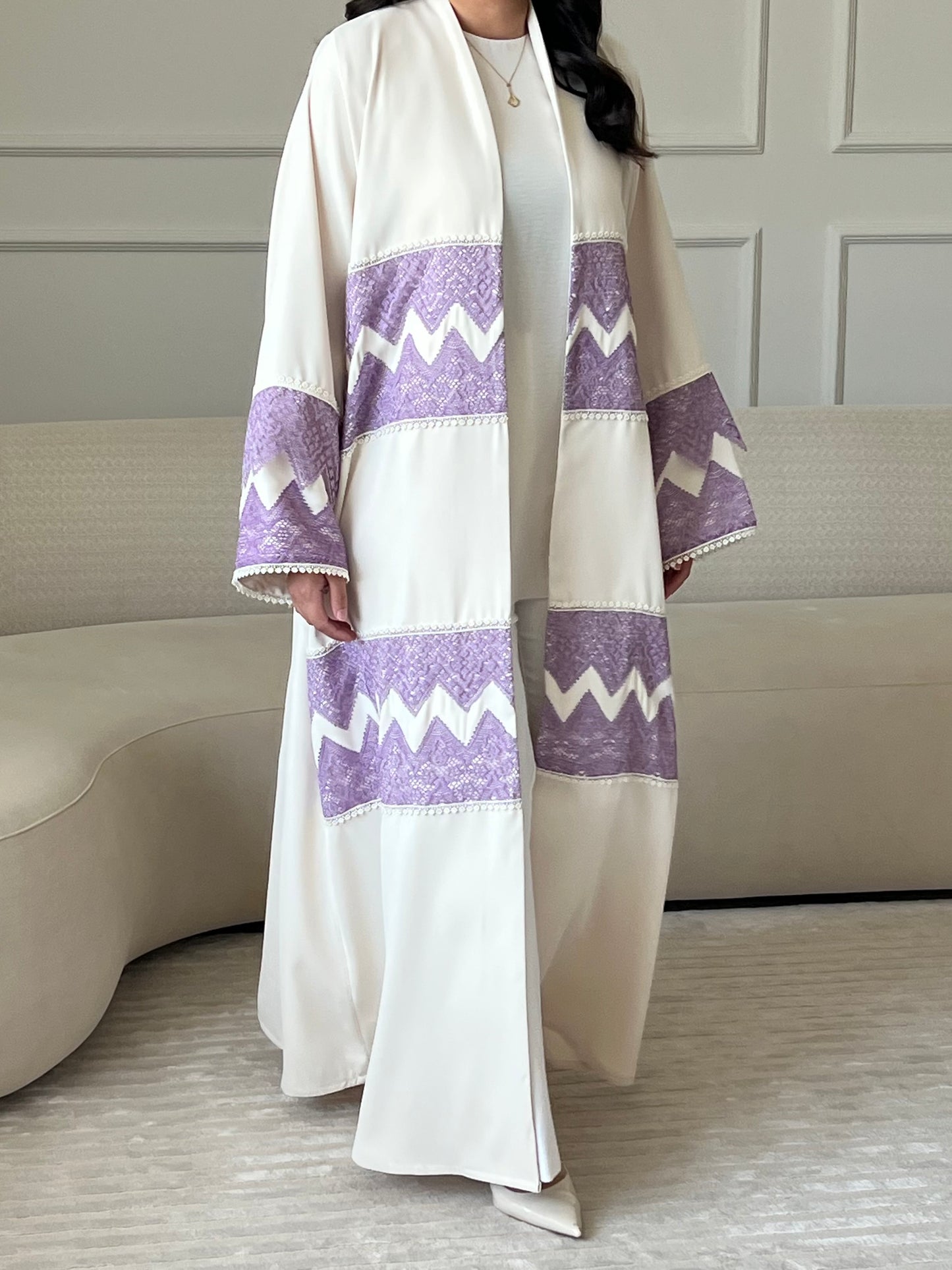 DN268 - LACE ABAYA
