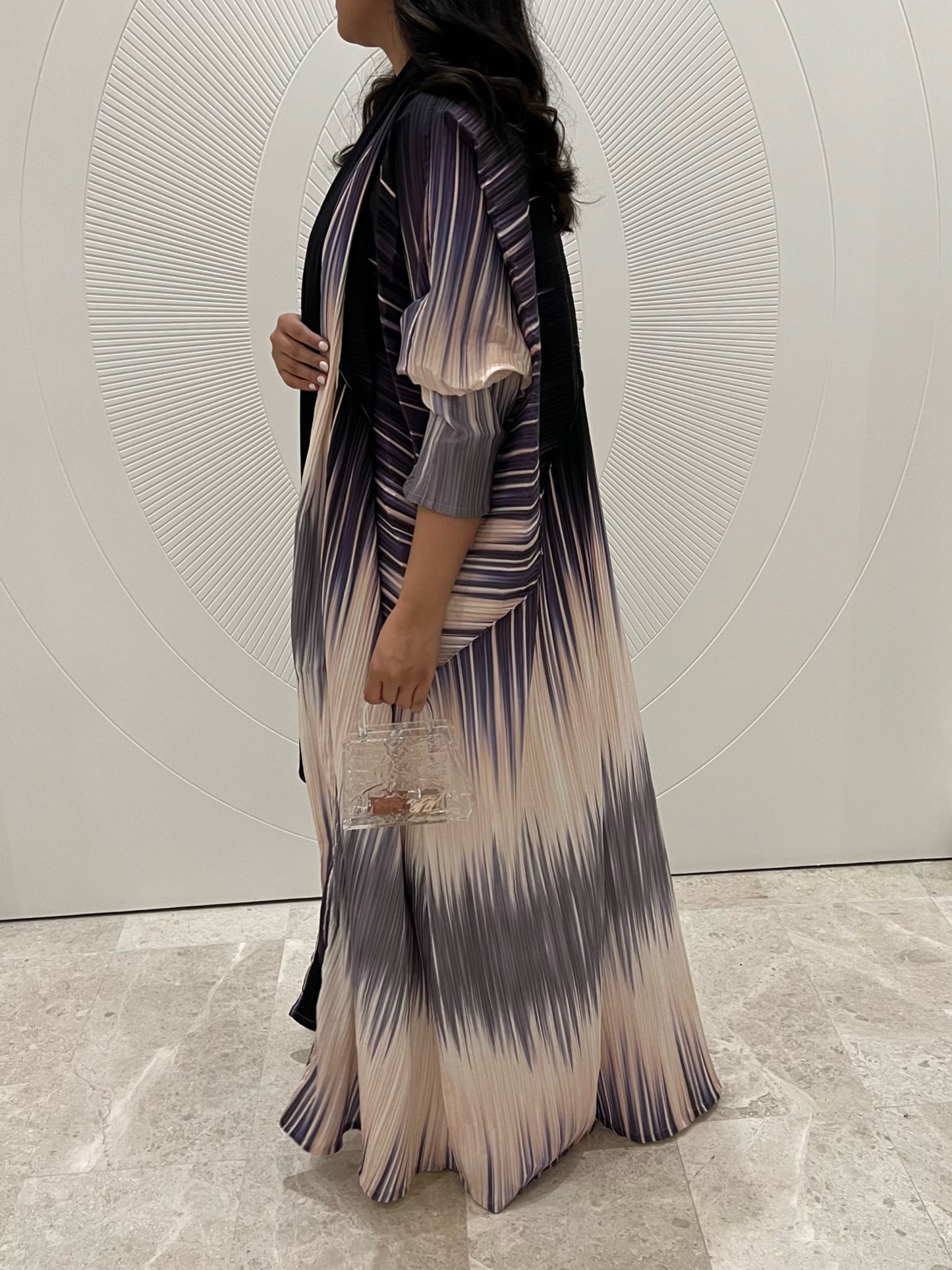 DN011 - BREEZE ABAYA