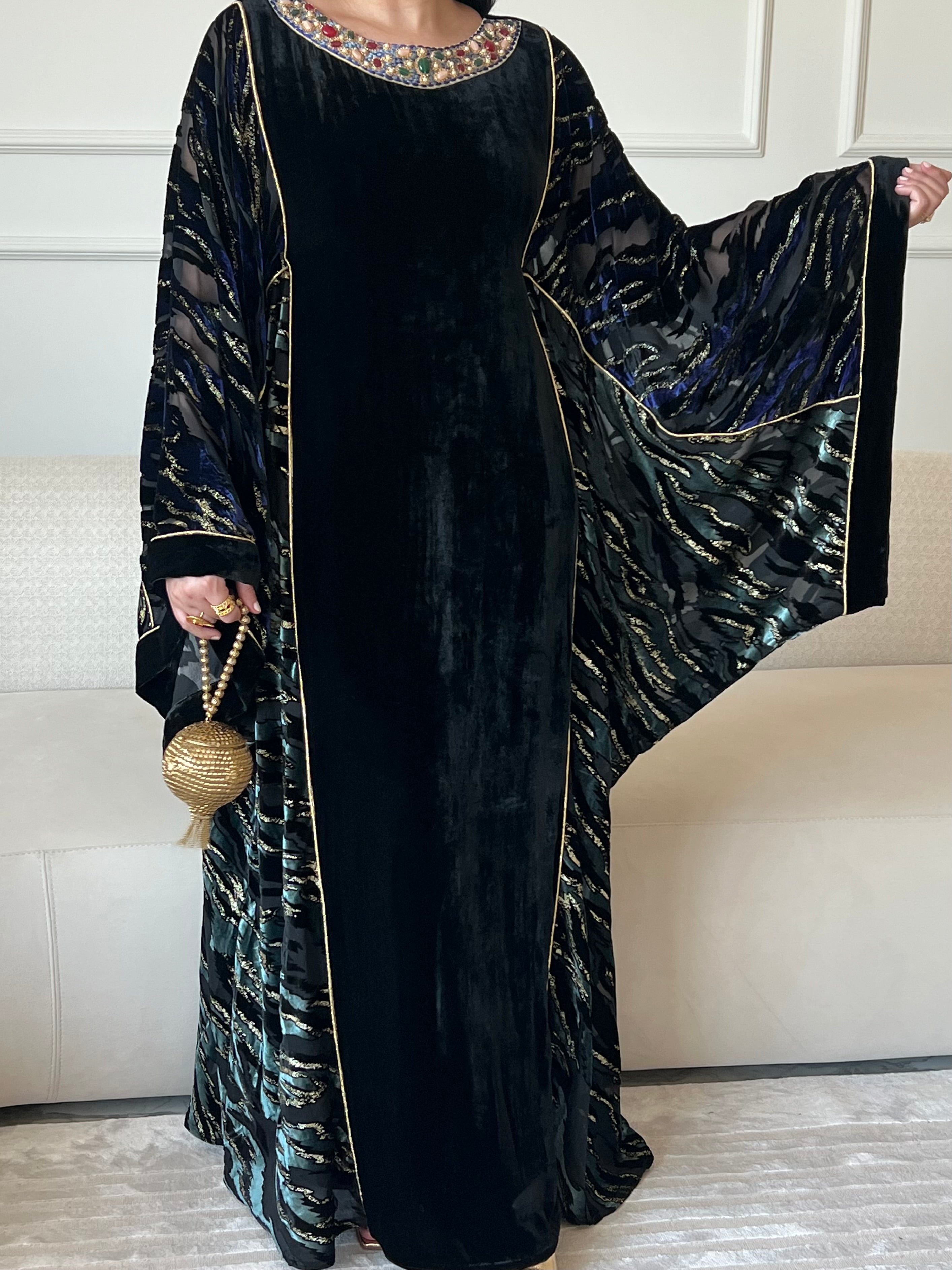 DN237 - STONE KAFTAN