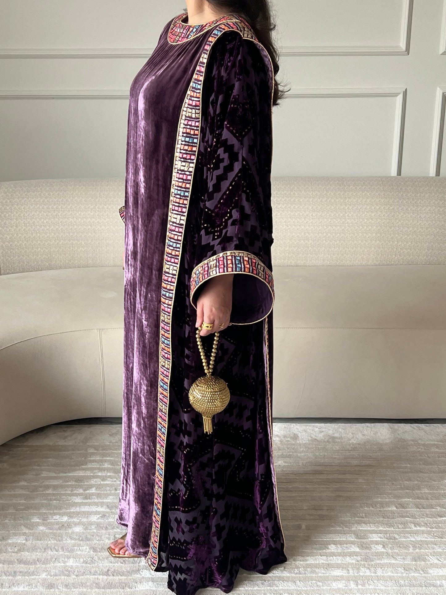 DN248 - VELVET EMBROIDERY