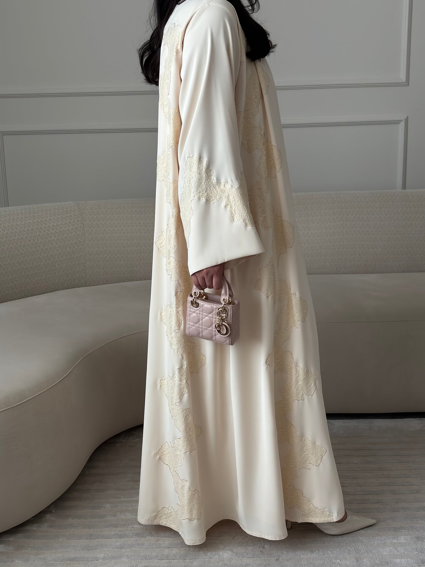 DN287 - LACE ABAYA