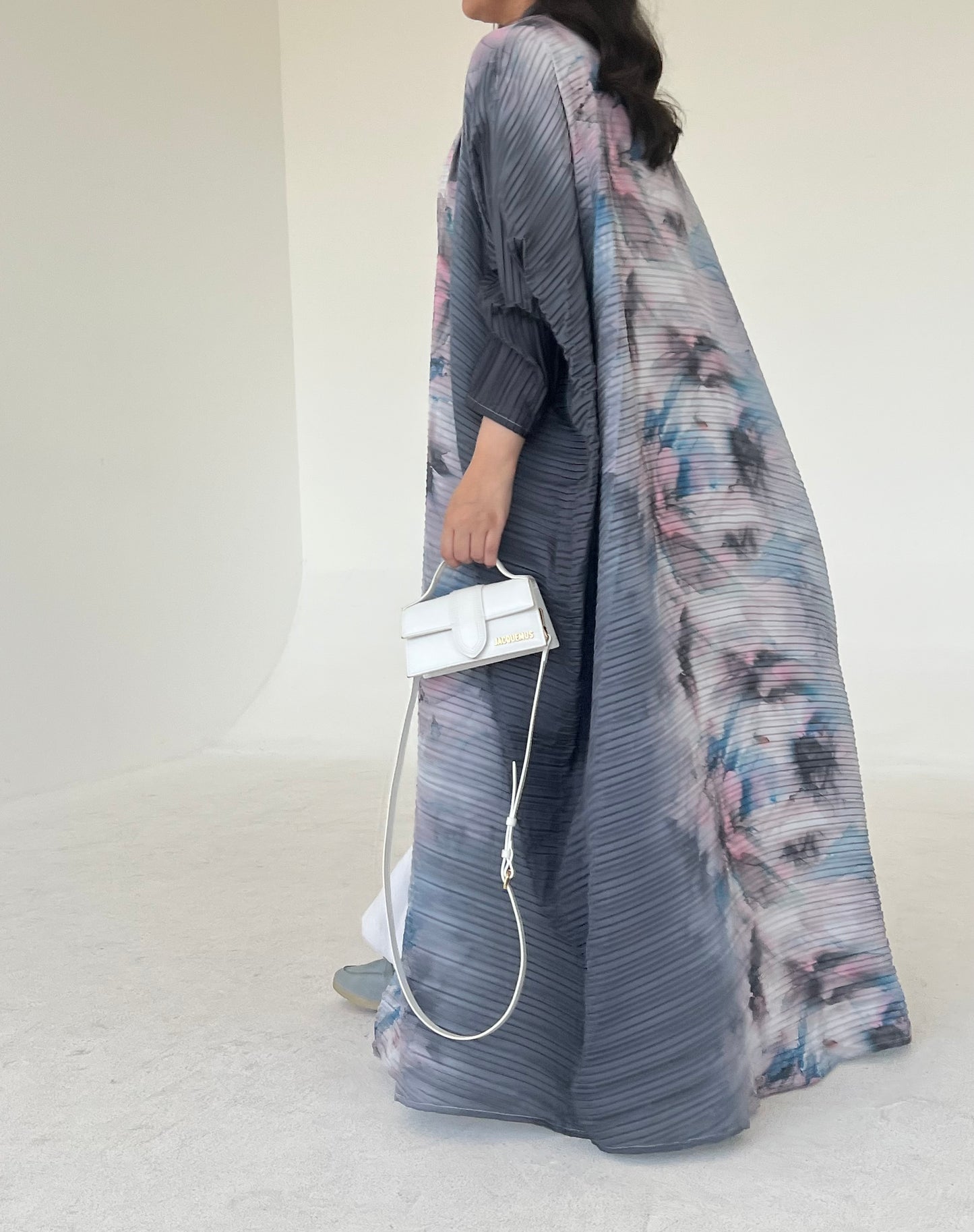 DN082 - FLORAL ABAYA