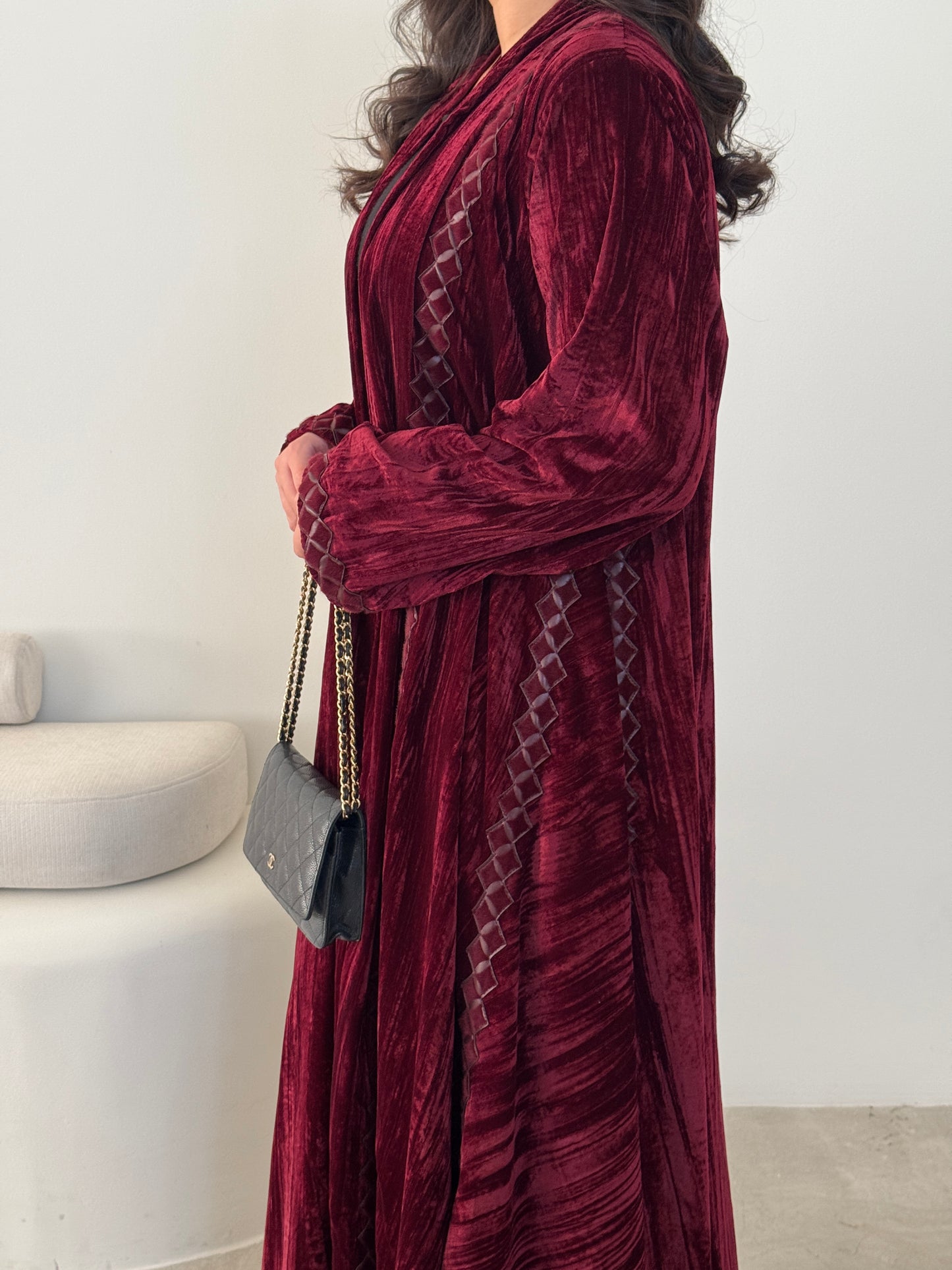 DN108 - CRUSHED VELVET ABAYA
