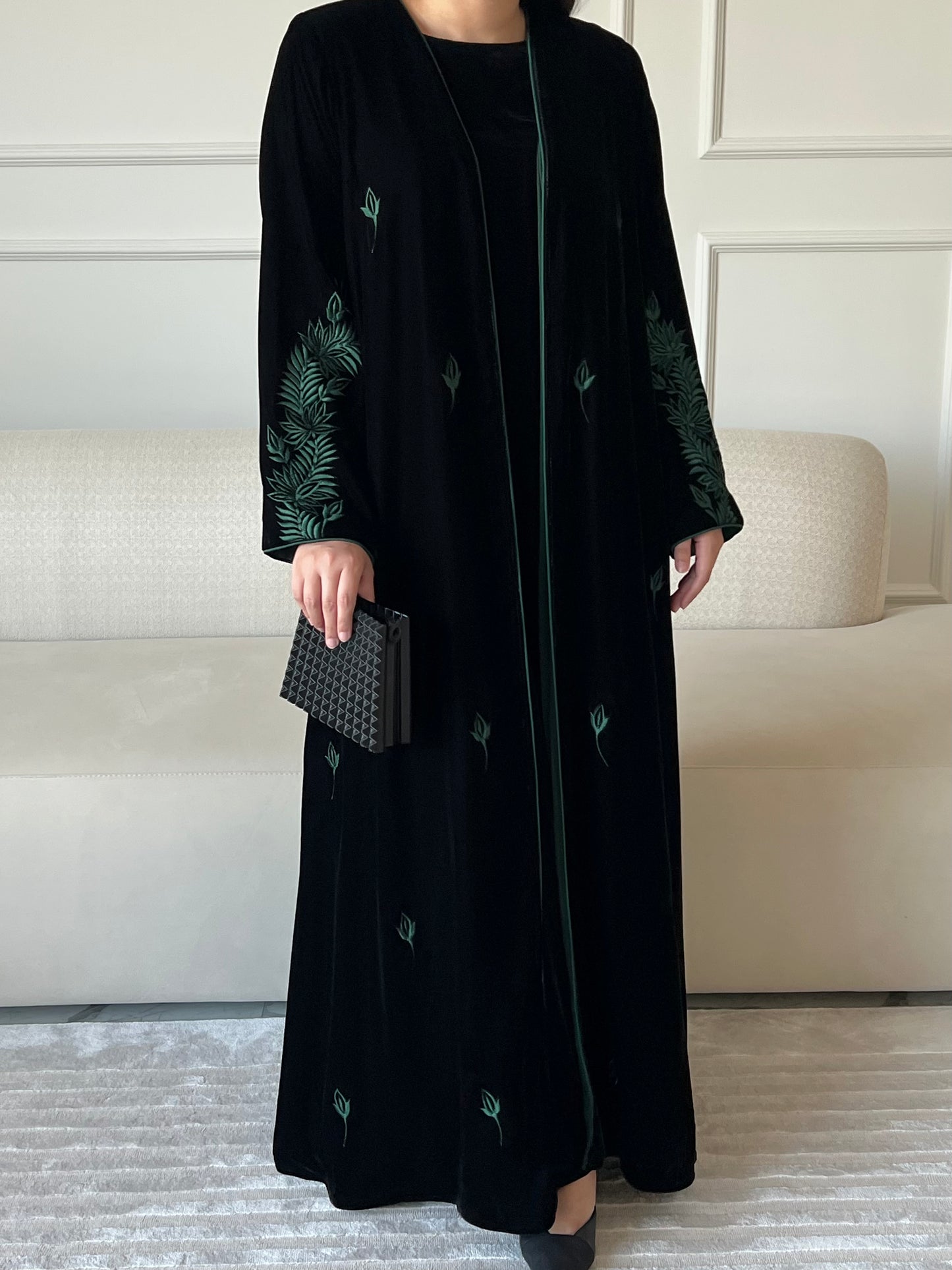 DN218 - VELVET EMBROIDERY