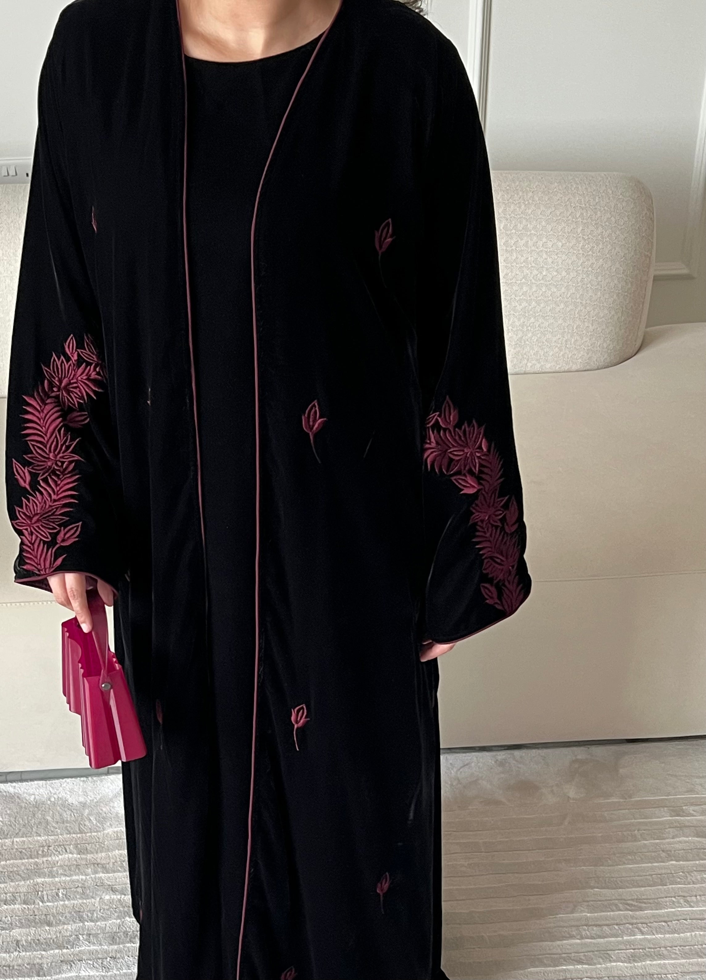 DN215 - VELVET EMBROIDERY