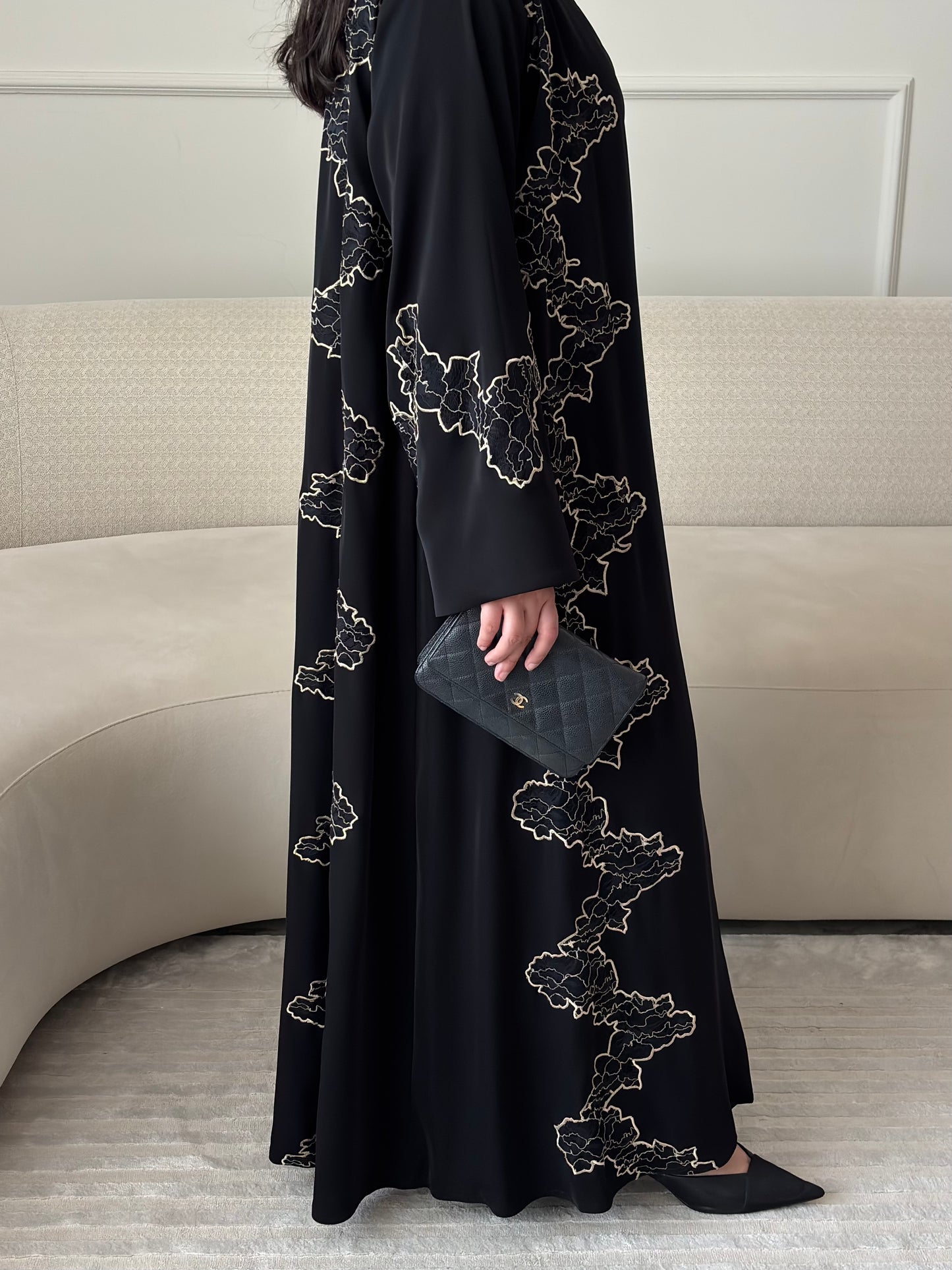 DN284 - LACE ABAYA