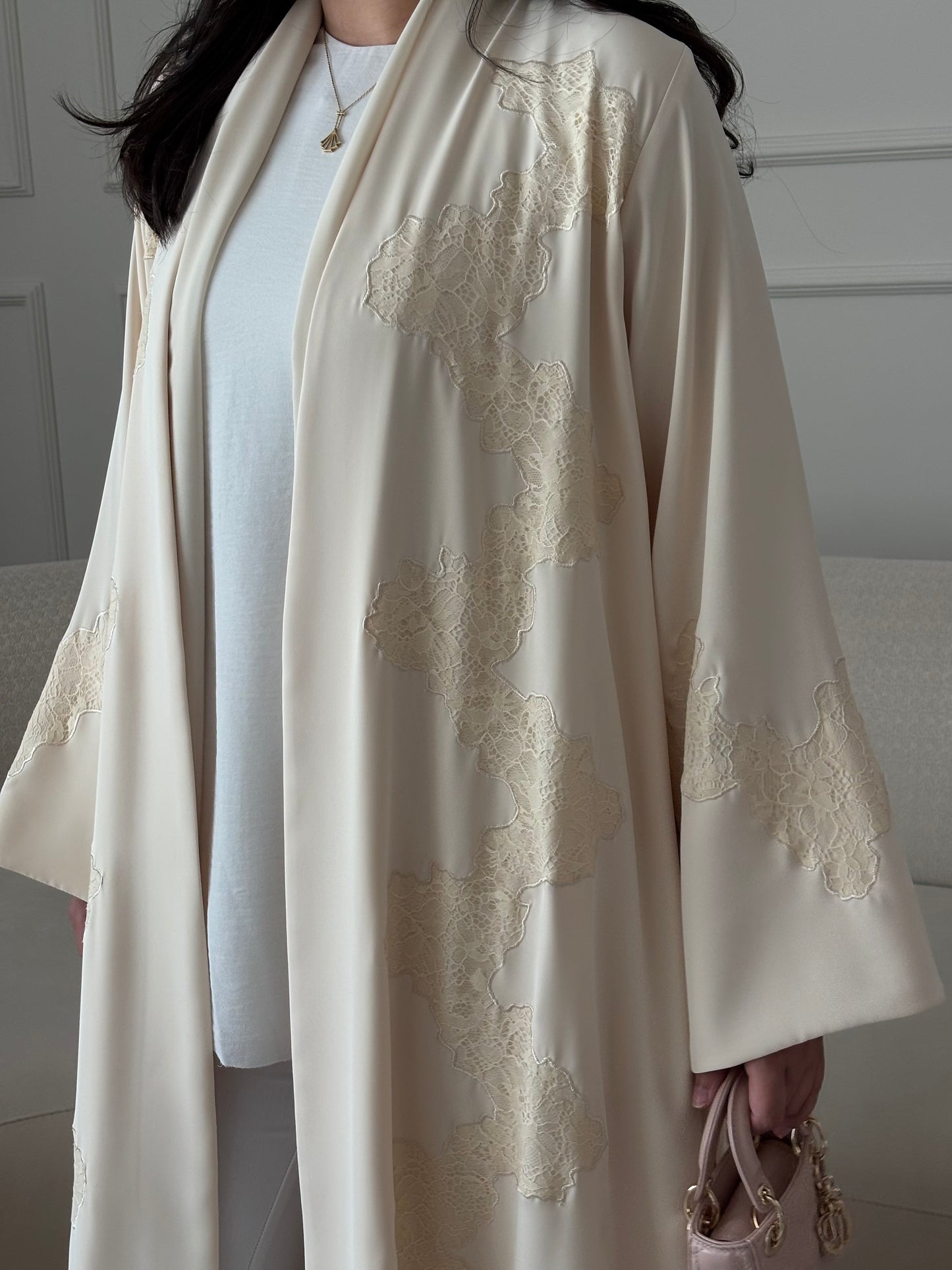 DN287 - LACE ABAYA