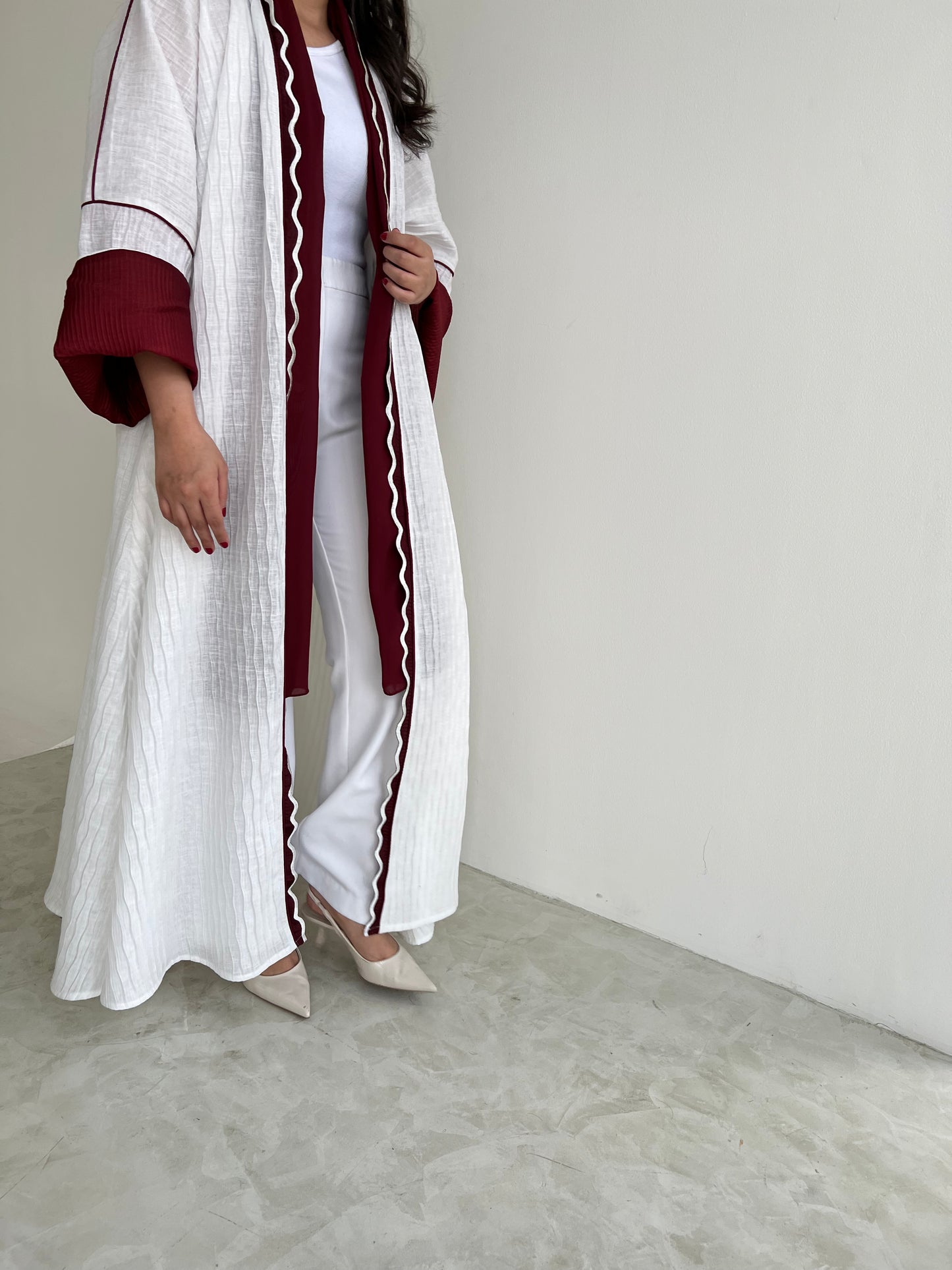 DN047 - WAVES ABAYA