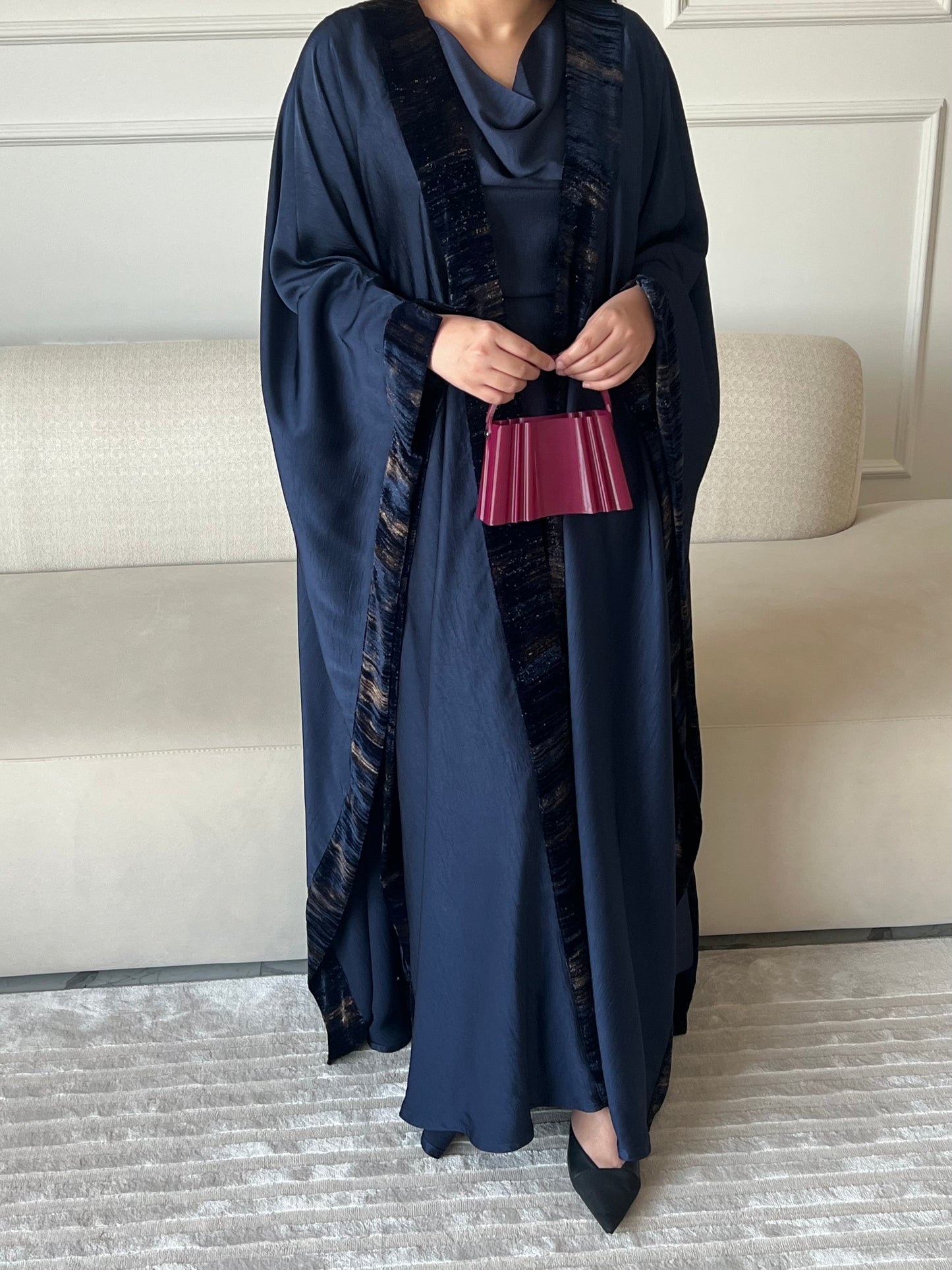 DN223 - SILK ABAYA SET