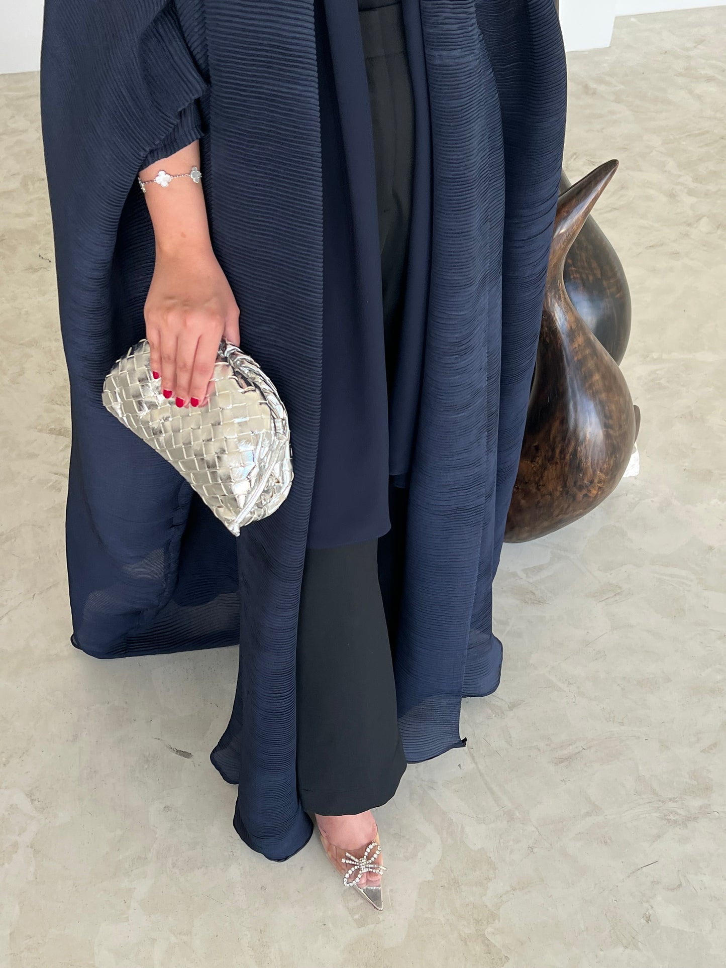 DN053 - NAVY PLEATED