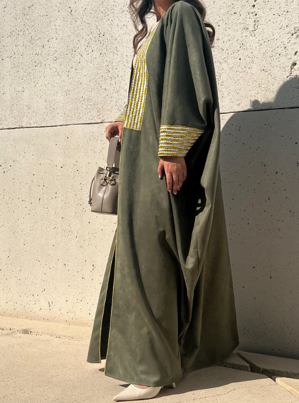 DN022 - BISHT ABAYA