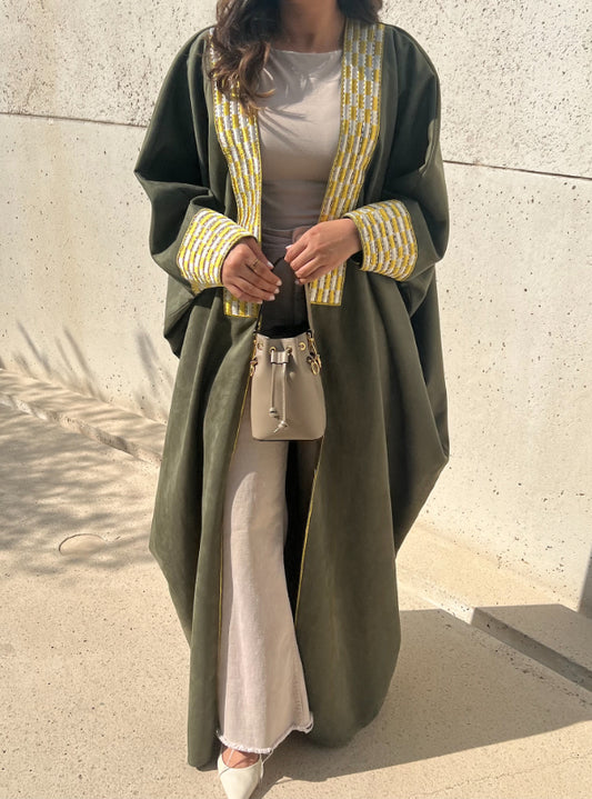DN022 - BISHT ABAYA