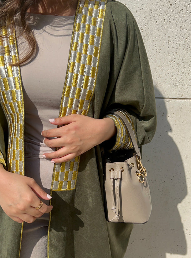 DN022 - BISHT ABAYA